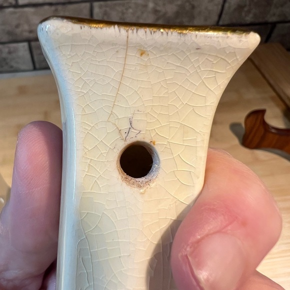 Pair of Vintage Goldra E. Palestine Mid-century Violin 9” Vases / Wall Pockets - Picture 13 of 13